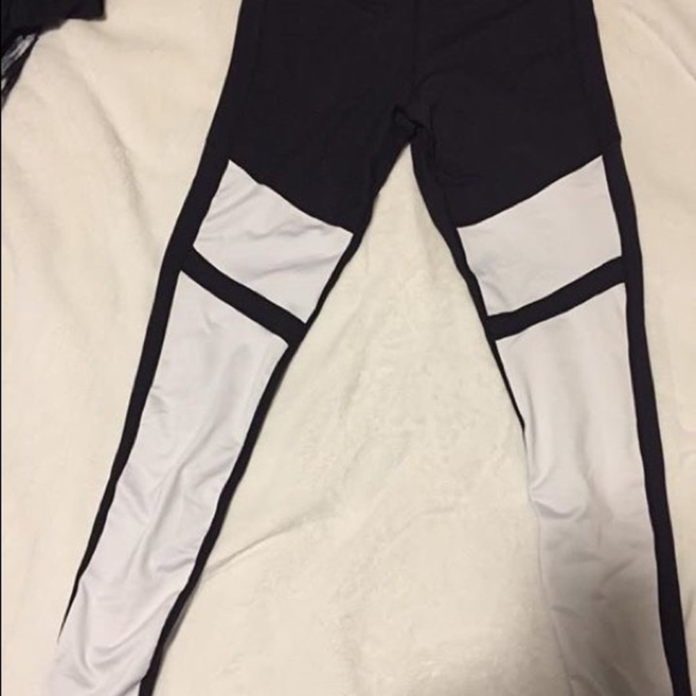 Black and white leggings